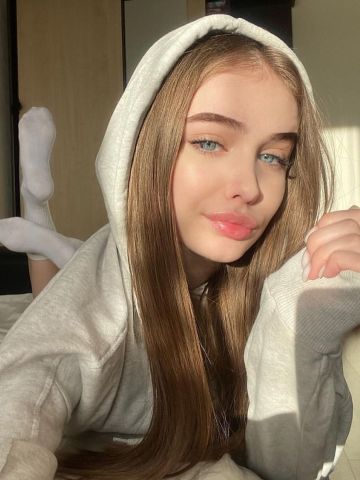 Надюша